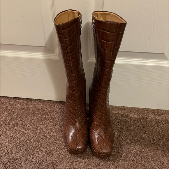 NWT Schutz Raff Croc-Embossed Leather Platform Boots - Picture 4 of 10